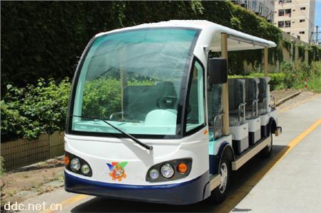  多人座电瓶巡逻车